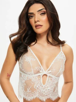 Availing All Over Lace Cami Top & Shorts Set - White
