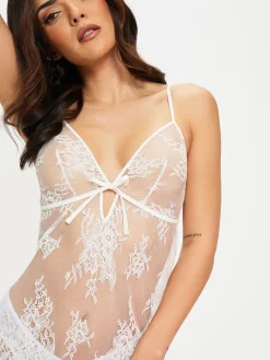 Availing All Over Lace Chemise Lingerie - White
