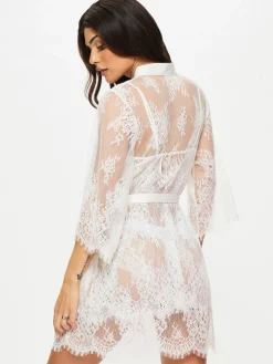 Availing All Over Lace Robe - White