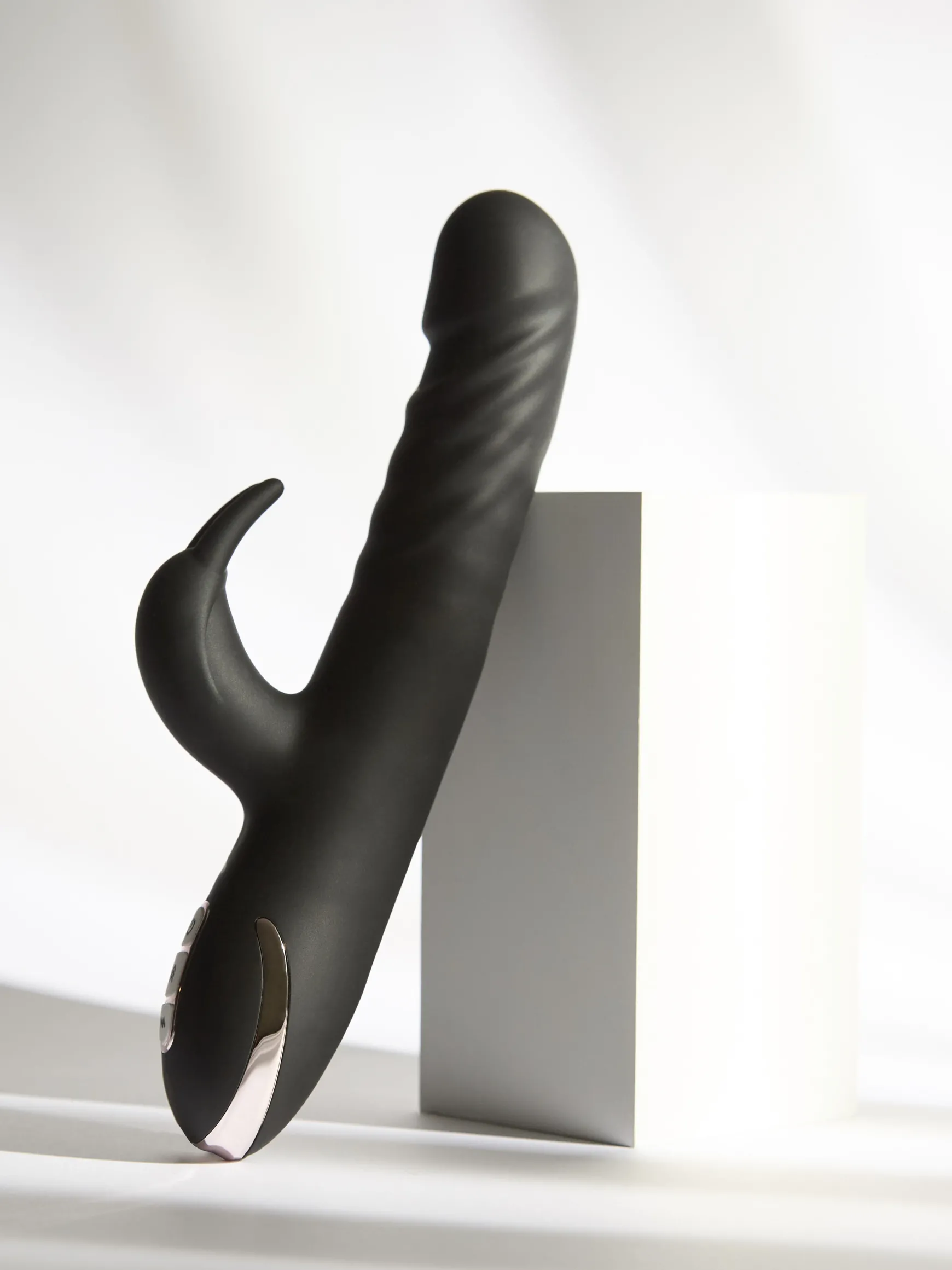 Rampant Rabbit Thrusting G-Spot Vibrator
