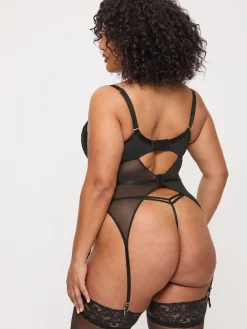 Sexy Lace Padded Basque - Black
