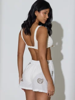 Shell Embroidered Short - White