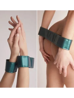 Strap On Me Curious Harness Green