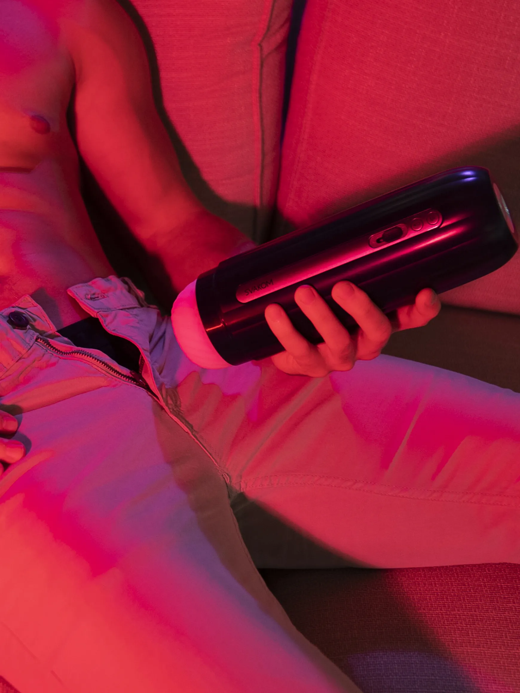 Svakom Hannes Neo Interactive Throbbing Masturbator